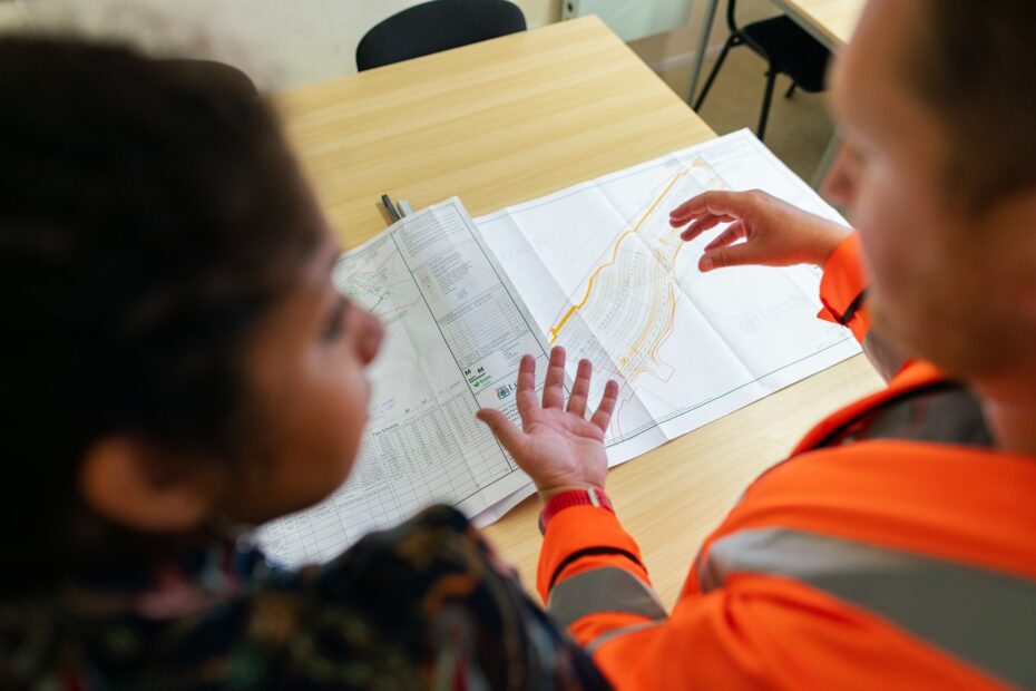 Jak wsparcie jakości łączy produkcję z logistyką